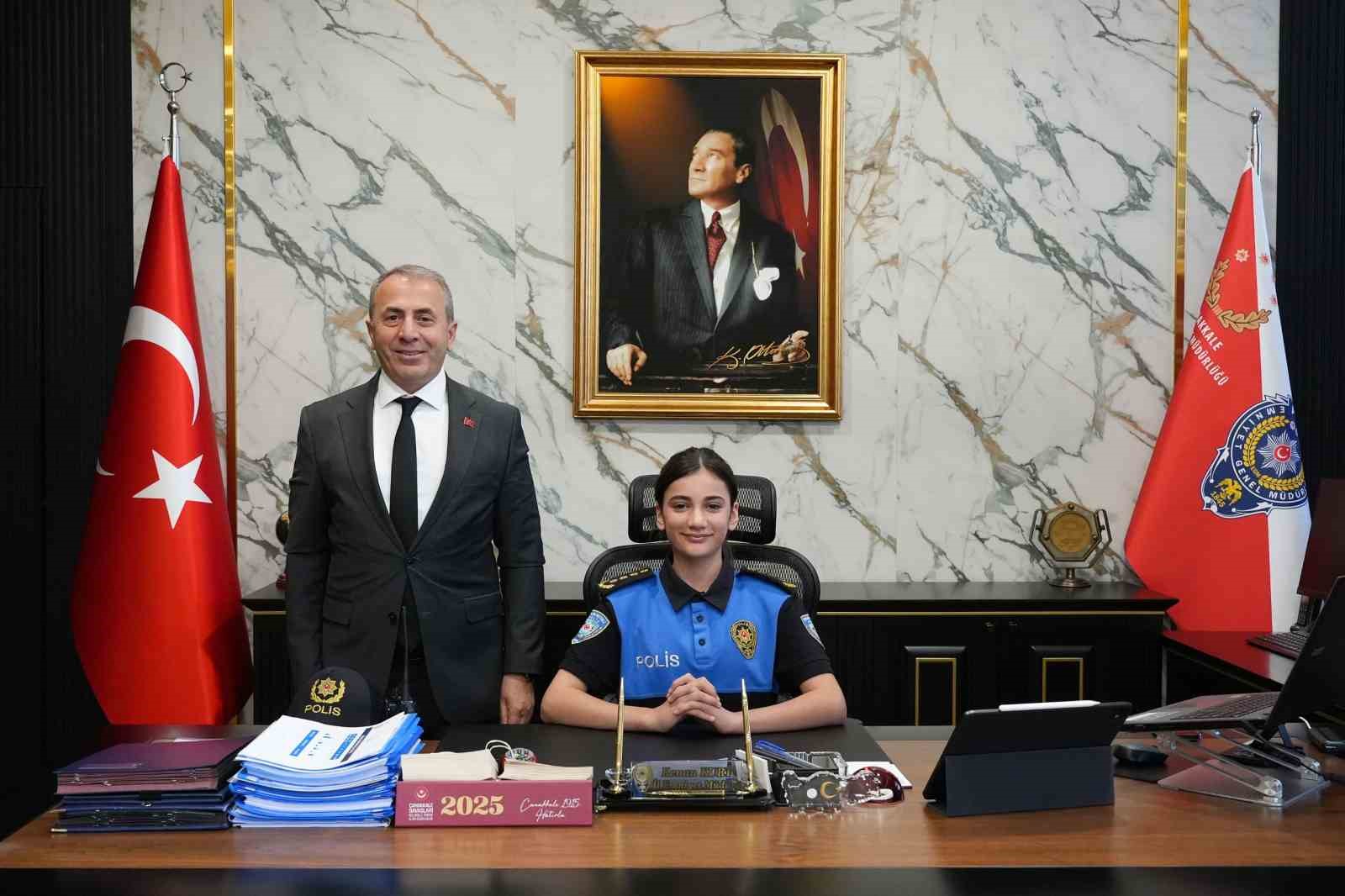 23-nisanda-emniyet-muduru-kurt-makamini-gazi-polis-memurunun-kizina-devretti-0-jpg