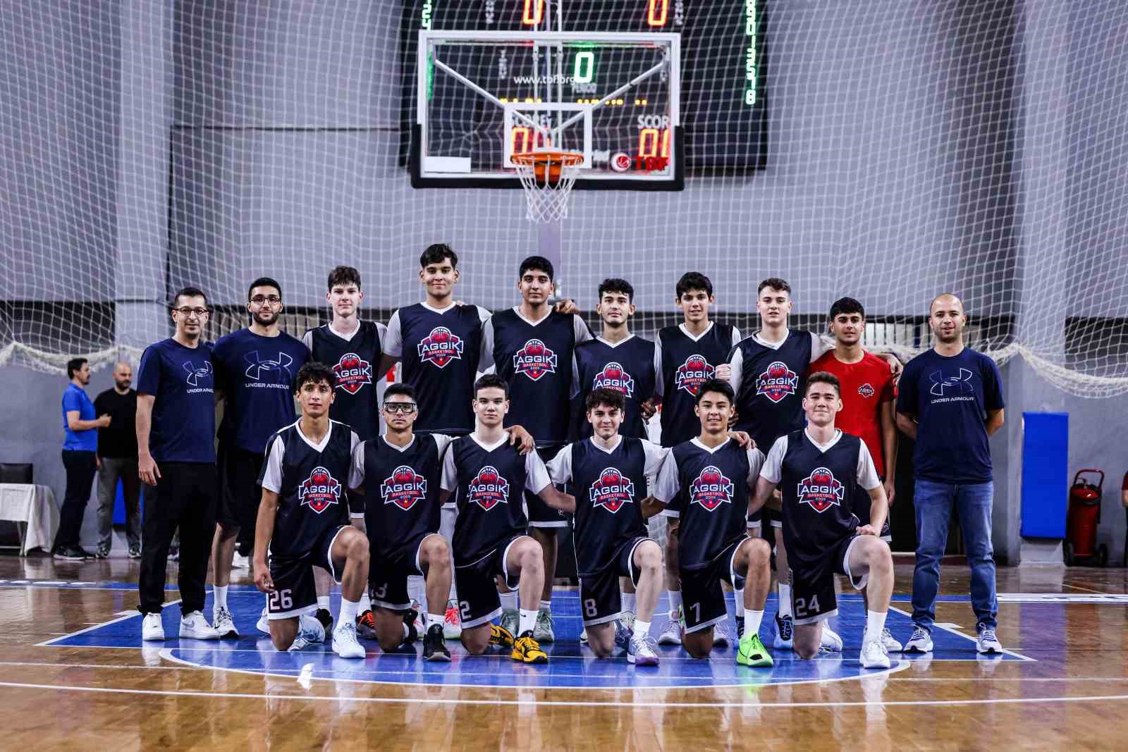 antalyanin-genc-yildizlari-parkelerde-parladi