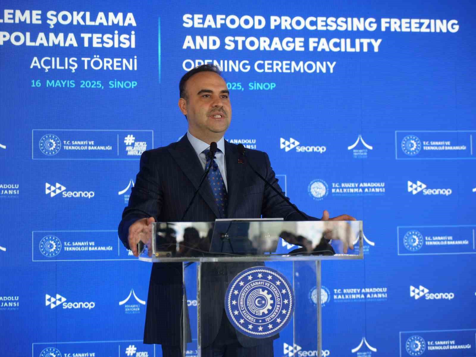 bakan-kacir-su-urunleri-sektoru-uretimden-ihracata-basari-hikayesi-yaziyor