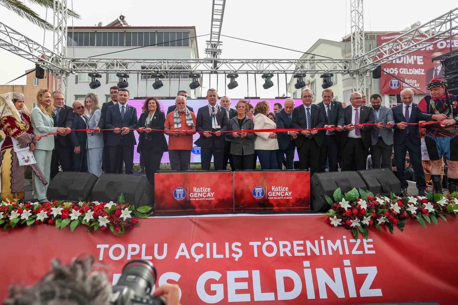 chp-genel-baskani-ozel-didimde-toplu-acilis-torenine-katildi