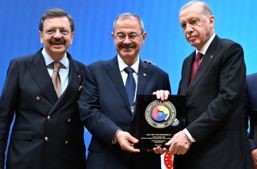 gso-tobb-delegelerine-hizmet-seref-belgesi-verildi