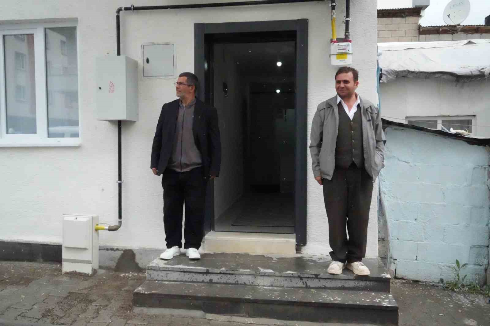 musta-3-engelli-kardesin-evi-yenilendi