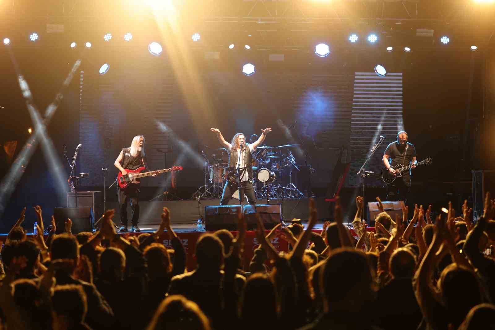necati-ve-saykolar-merkezefendililere-unutulmaz-bir-gece-yasatti