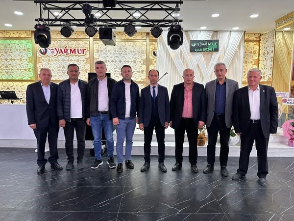 tavsanlida-koy-ve-mahalle-muhtarlari-olagan-genel-kurulunda-irfan-guner-yeniden-baskan-secildi