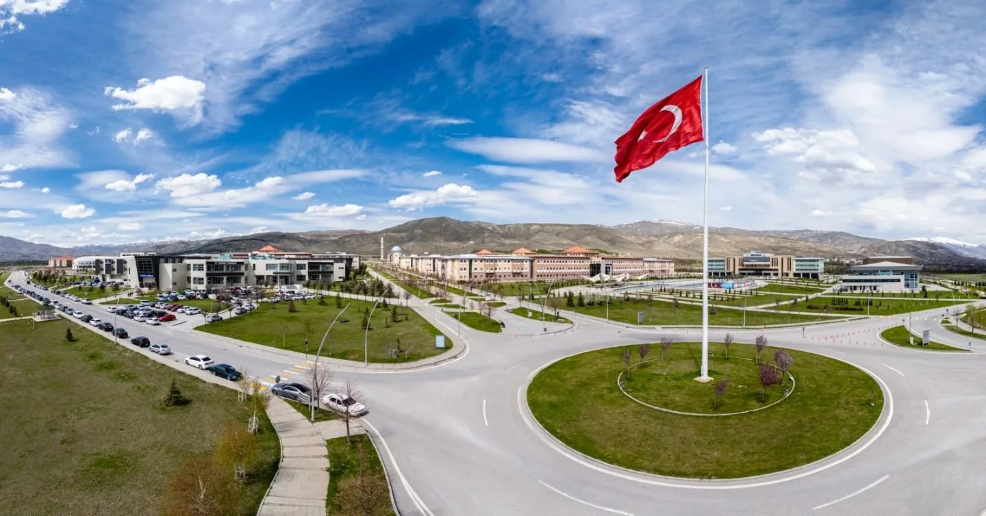 turizm-ve-dil-egitimi-yeni-fakultede-ayni-catida