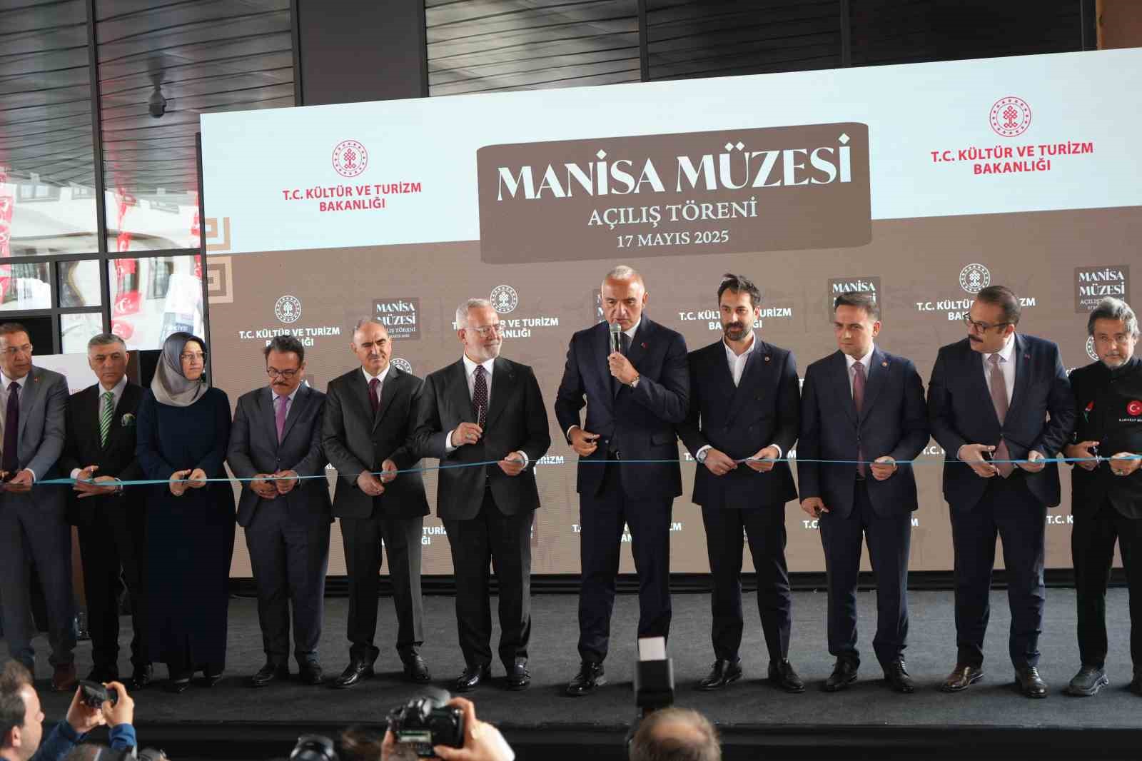 turkiye-kultur-yolu-festivali-bakan-ersoyun-katilimiyla-manisada-basladi