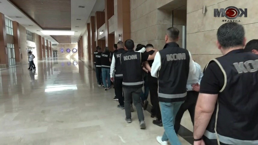 antalyada-tefecilik-operasyonu-7-kisi-tutuklandi