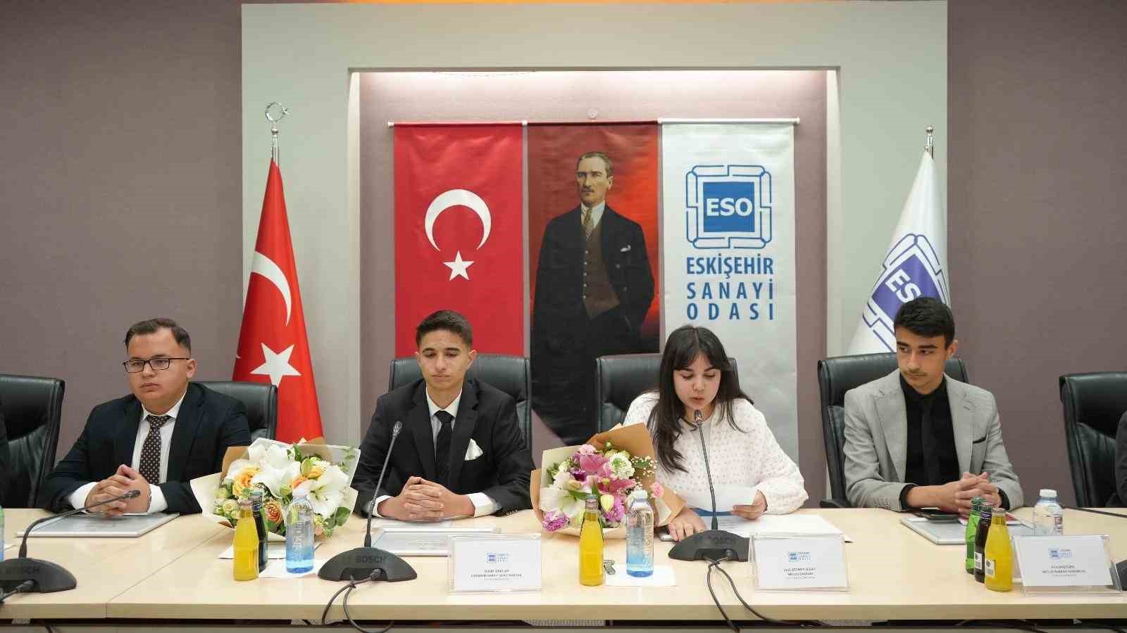 esoda-genclik-meclisi-ruzgari-esti