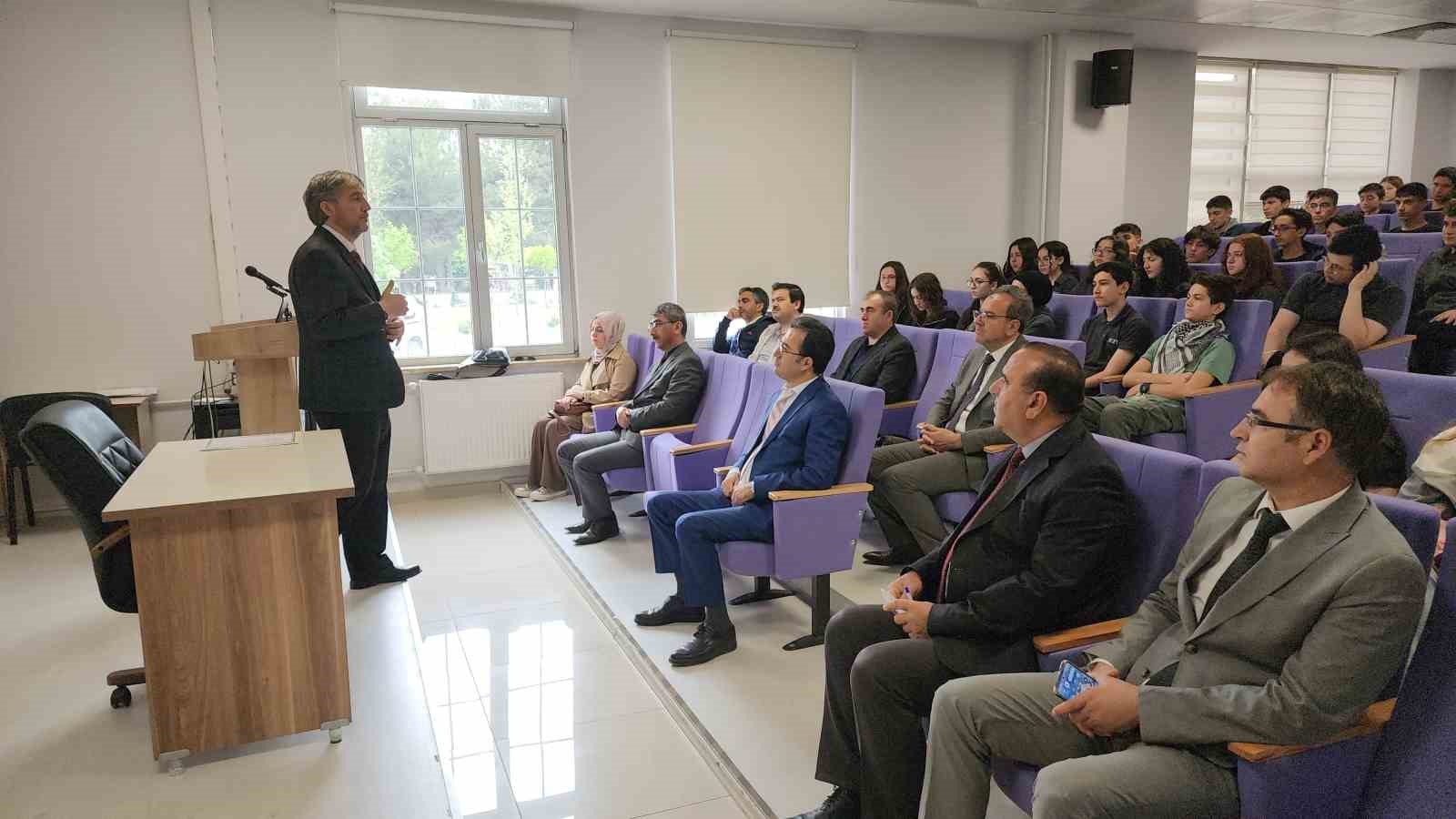 kutahyada-fen-liselerinde-bilim-uygulamalari-programi