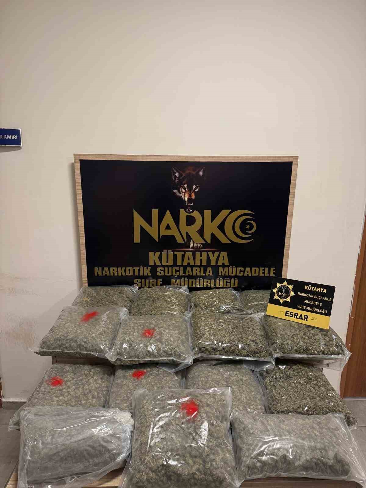 kutahyada-uyusturucu-operasyonu-15-kilo-840-gram-esrar-ele-gecirildi
