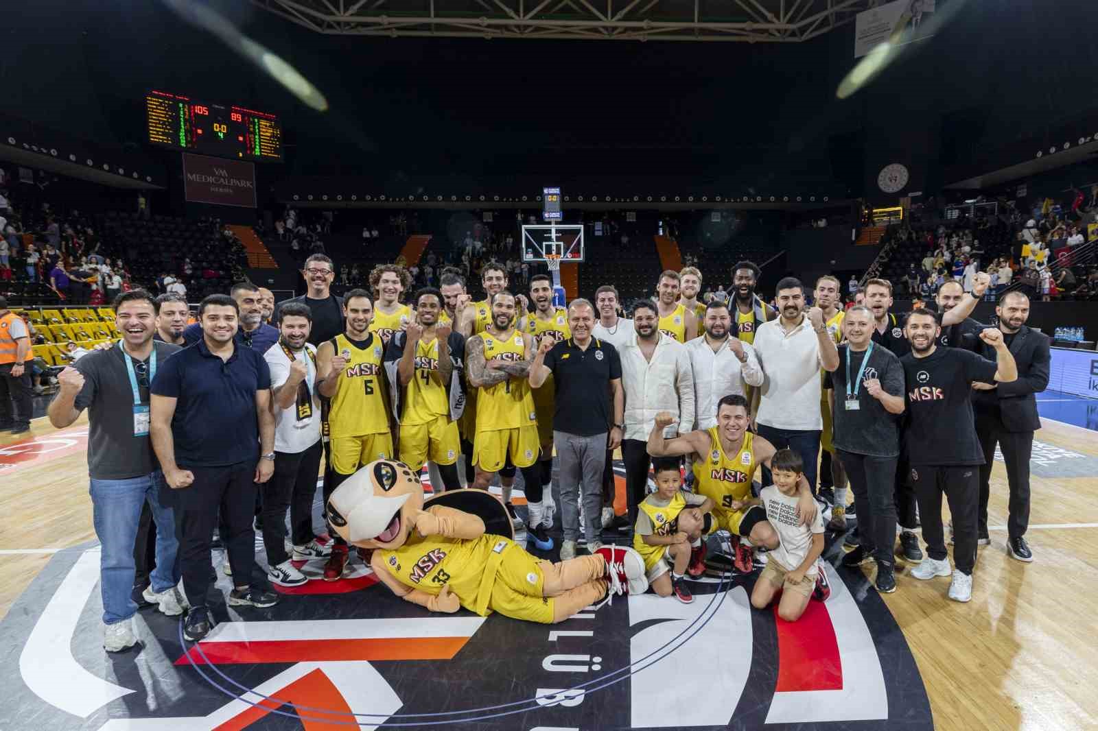 msk-erkek-basketbol-takimi-tarihinde-ilk-kez-avrupada