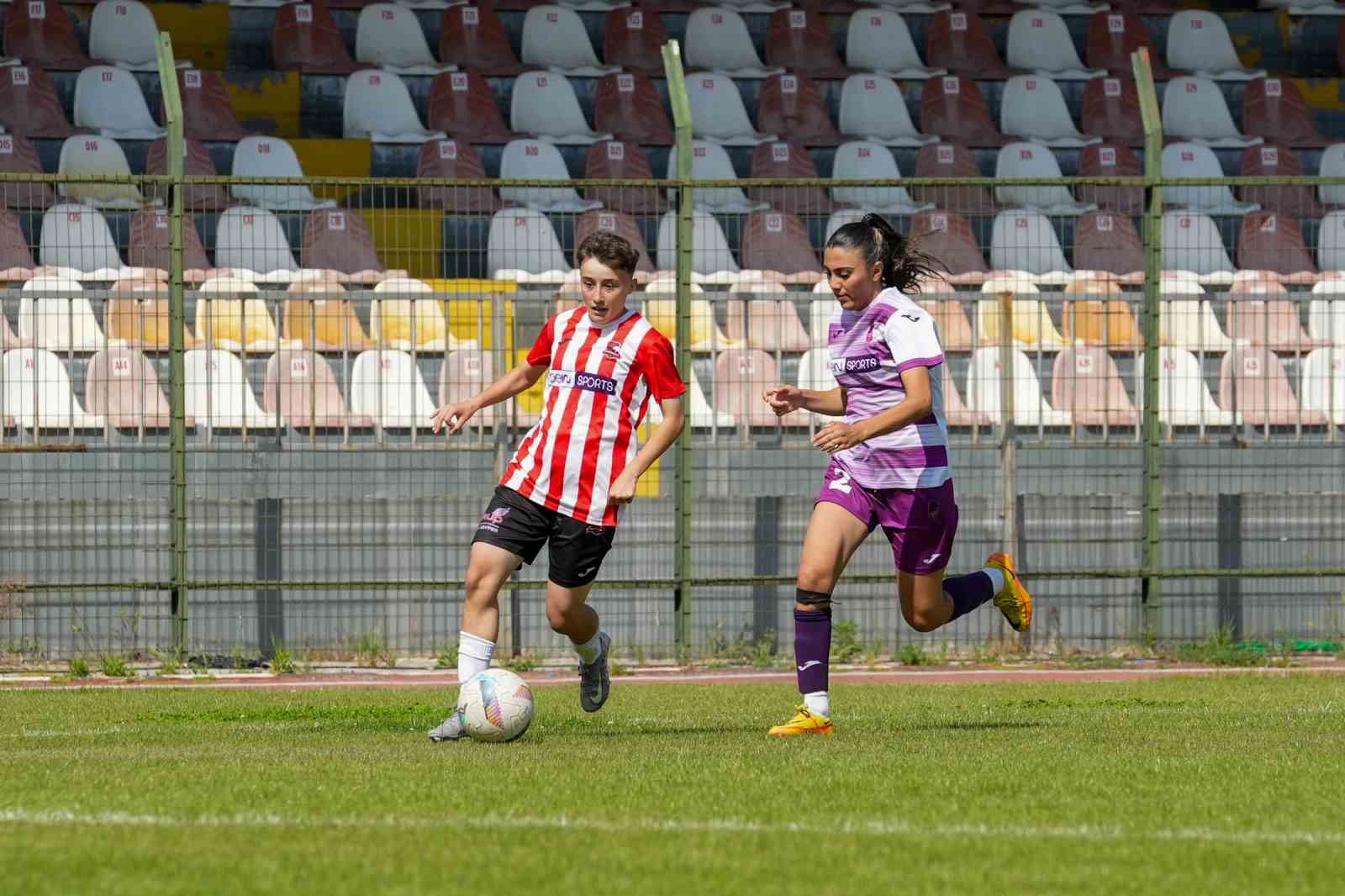tff-kadinlar-3-liginde-bandirmagucu-spor-kulubu-yari-finale-yukseldi