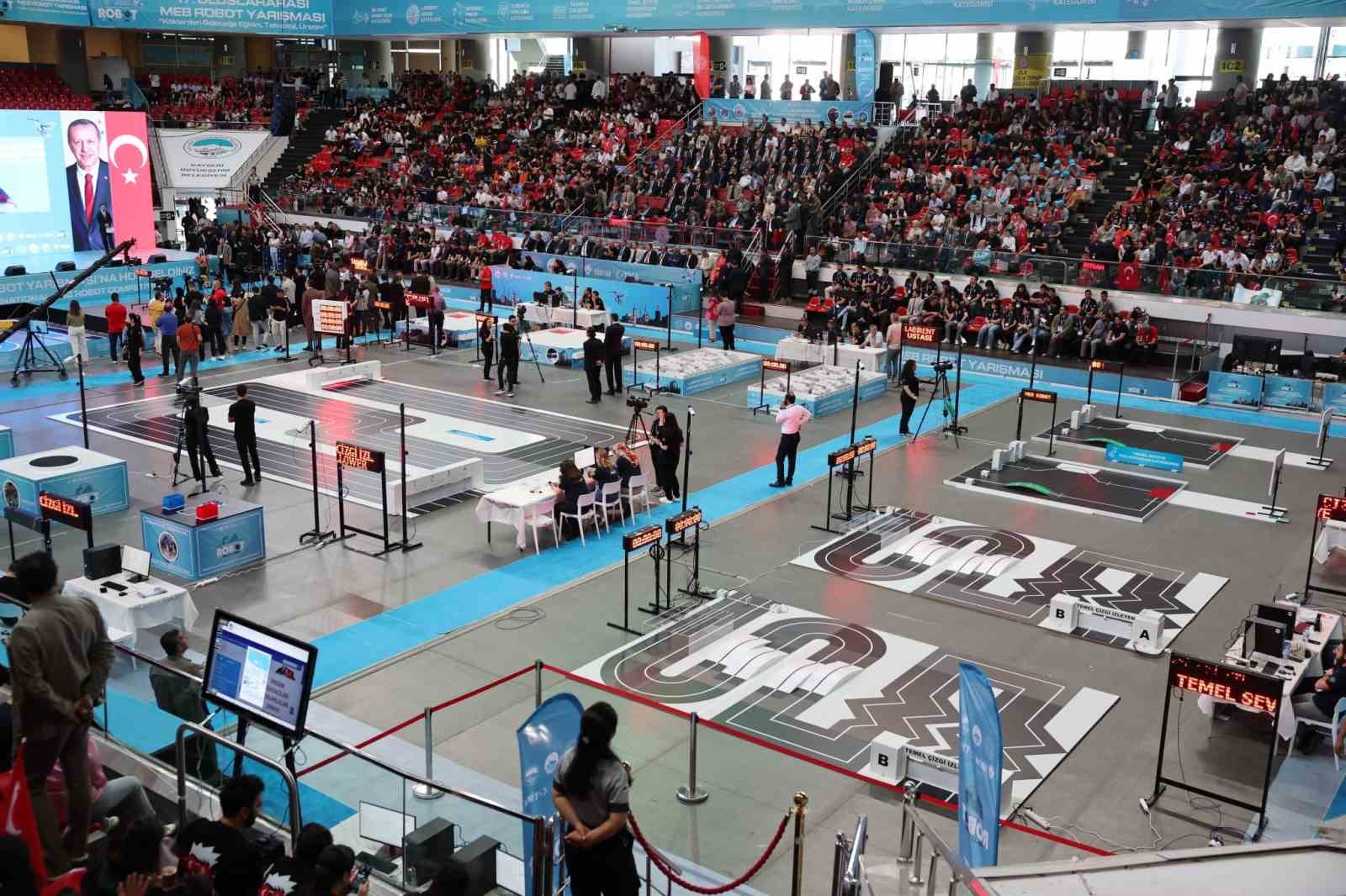 17-uluslararasi-meb-robot-yarismasi-basladi