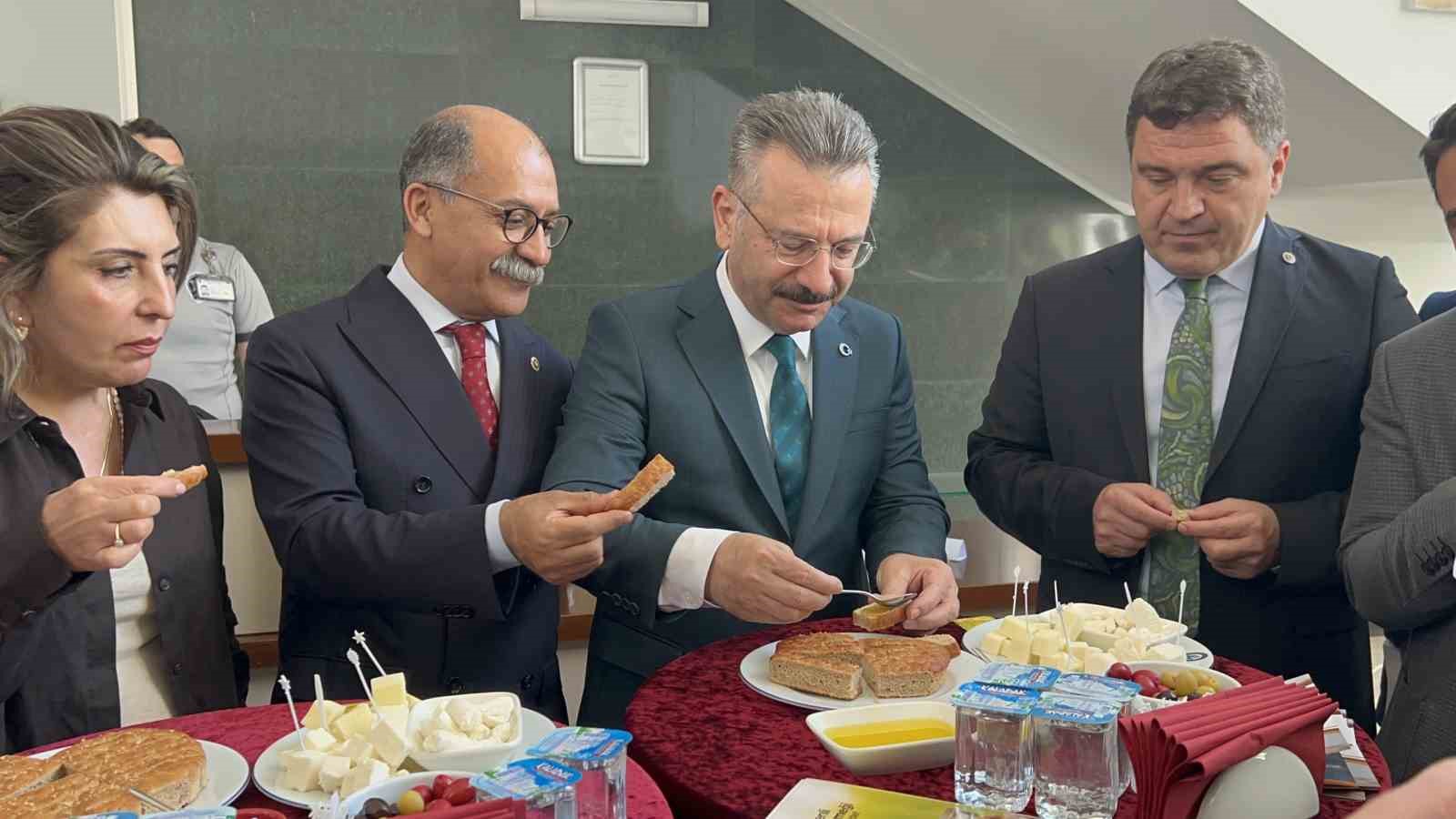5-bin-yillik-ekmek-halk-ekmek-tezgahlarinda