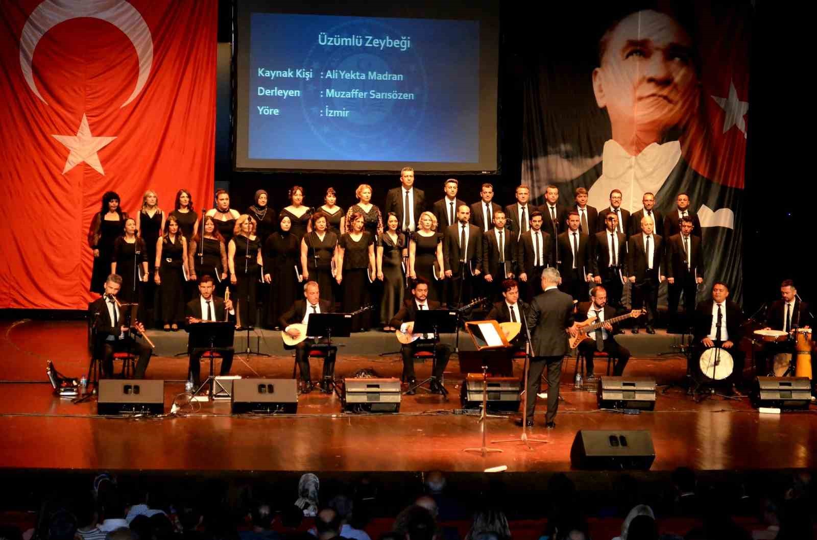 antalya-adliyesi-turk-halk-muzigi-korosu-gonulleri-fethetti