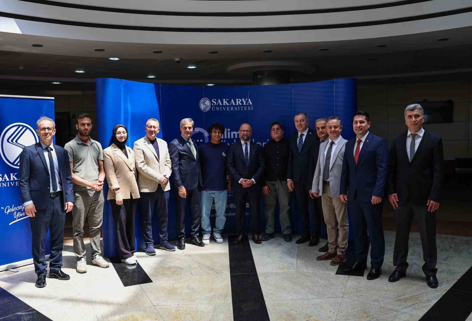 baskan-alemdardan-genclerle-saha-mesaisi