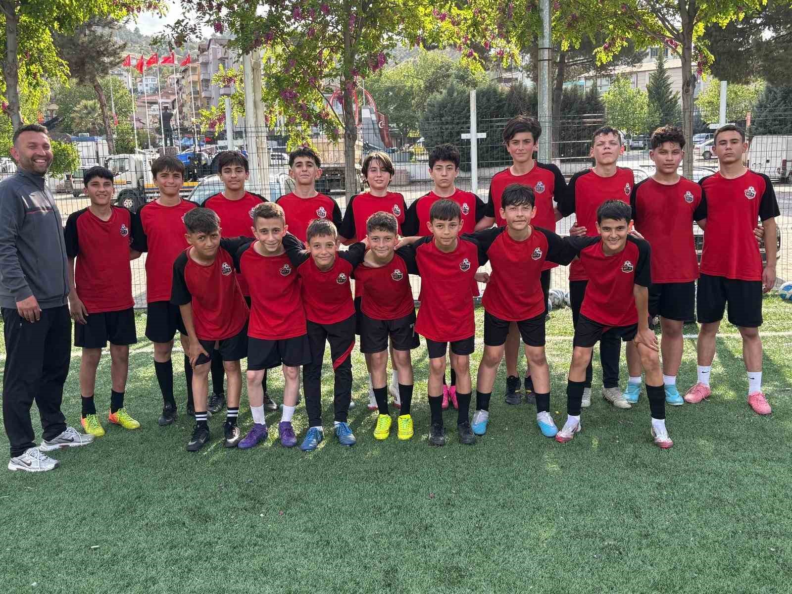 bilecik-futbol-akademi-u-13-futbol-takimi-lige-hazir
