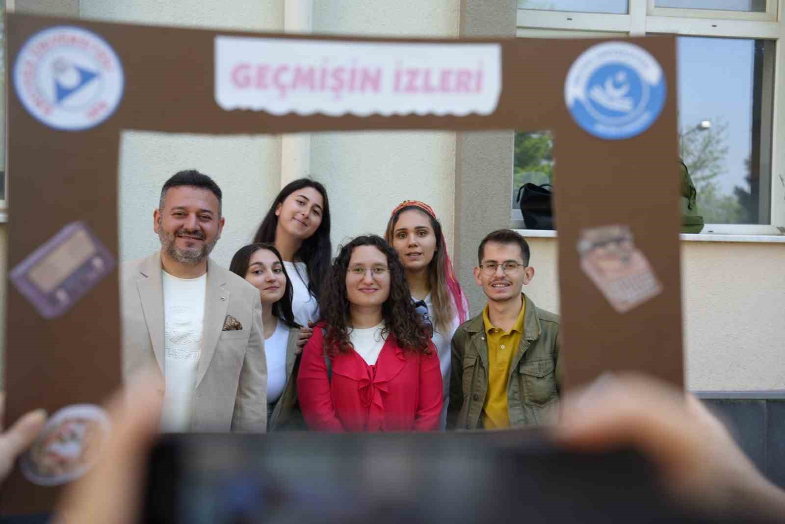 bu-sergiyi-ziyaret-edenler-gecmisi-yasadi