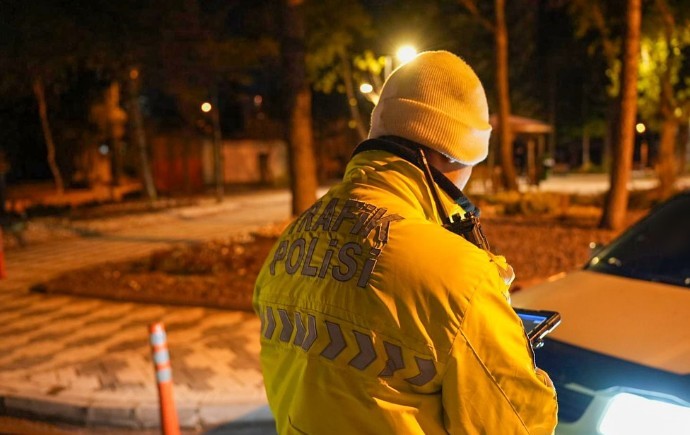 ispartada-gece-uygulamasinda-136-sahis-ve-62-arac-denetlendi