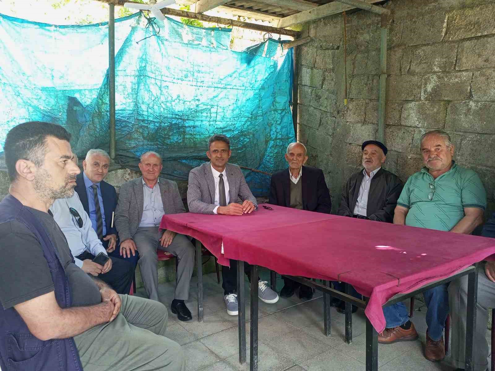 kaymakam-kaya-koy-ziyaretlerinde-vatandaslarla-bulustu