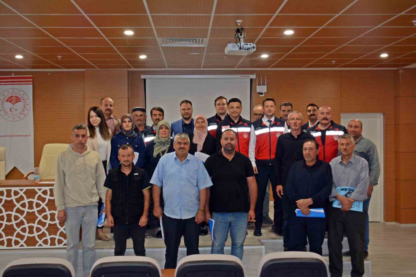 kutahyada-hayvansal-gubre-deposu-yapimi-icin-hak-sahipleriyle-sozlesme-imzalandi