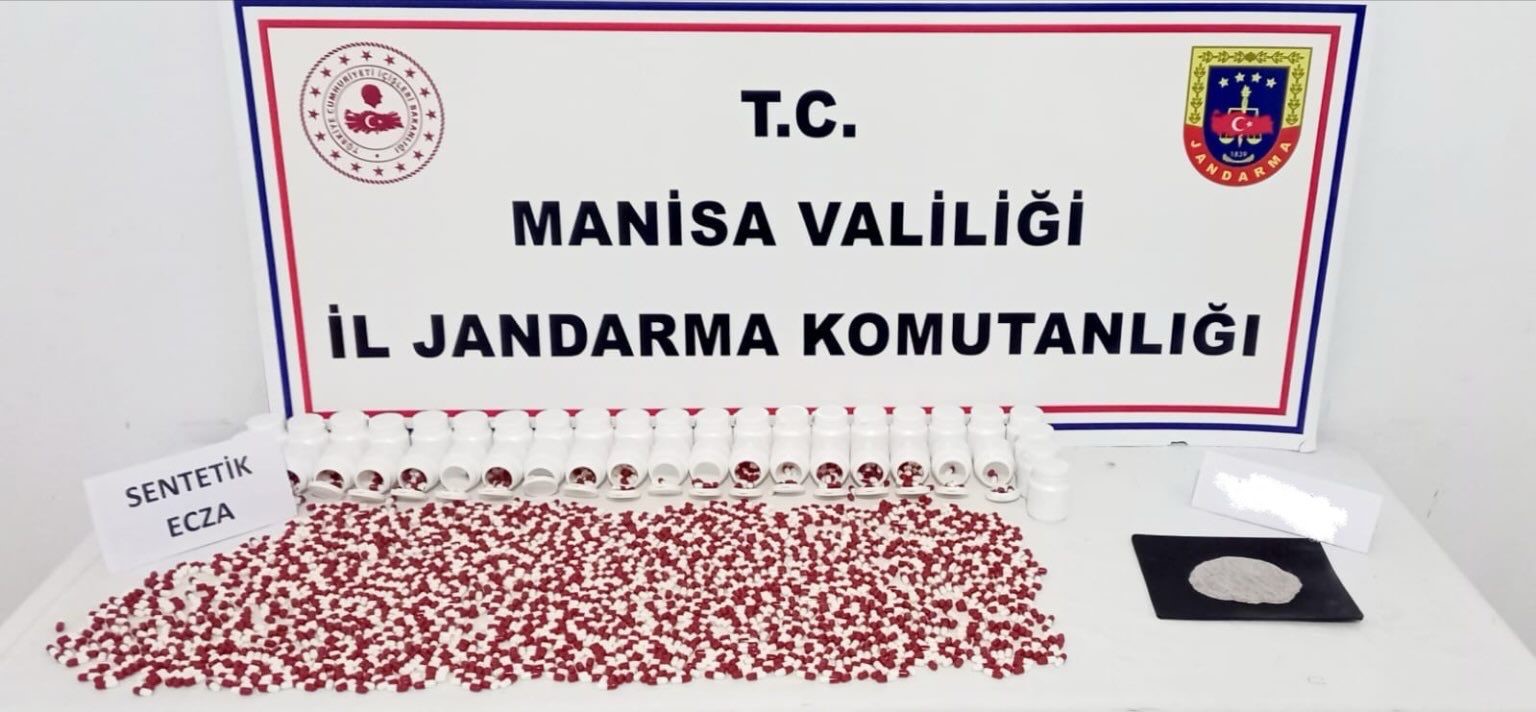 manisada-uyusturucu-operasyonu-1-gozalti