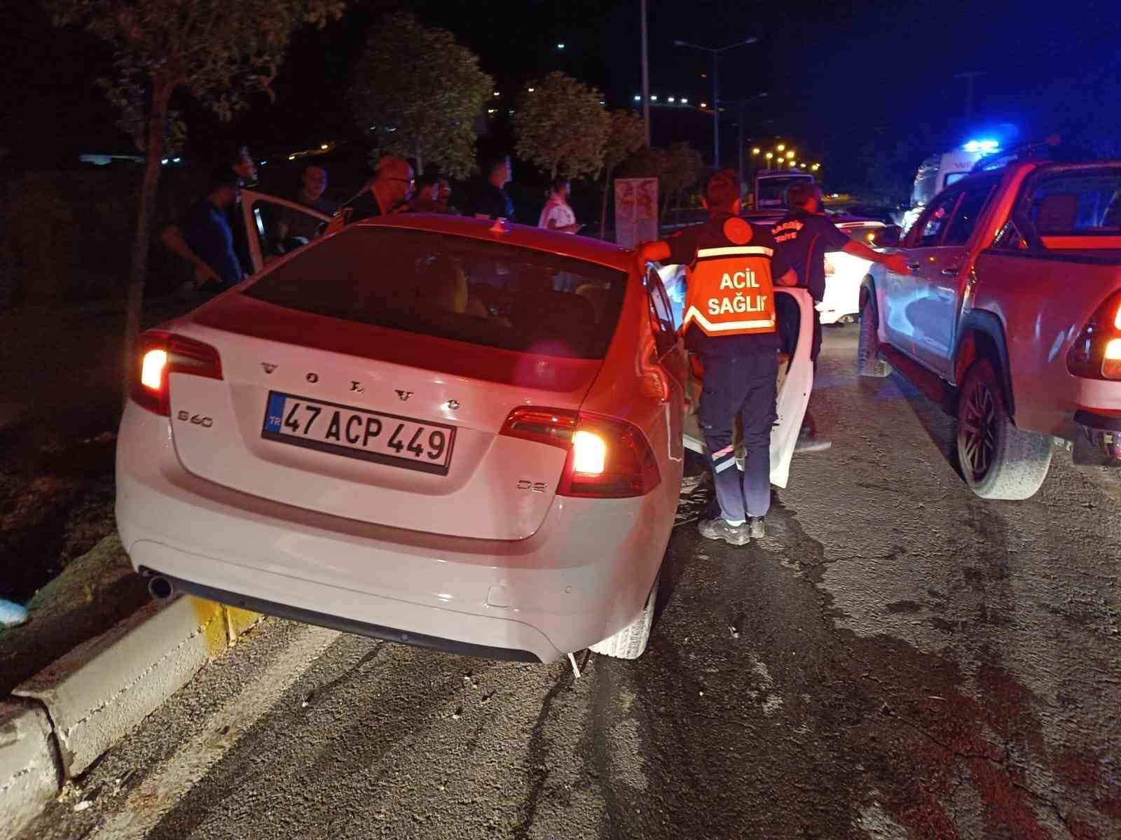 mardinde-otomobil-refuje-cikti-surucu-yaralandi