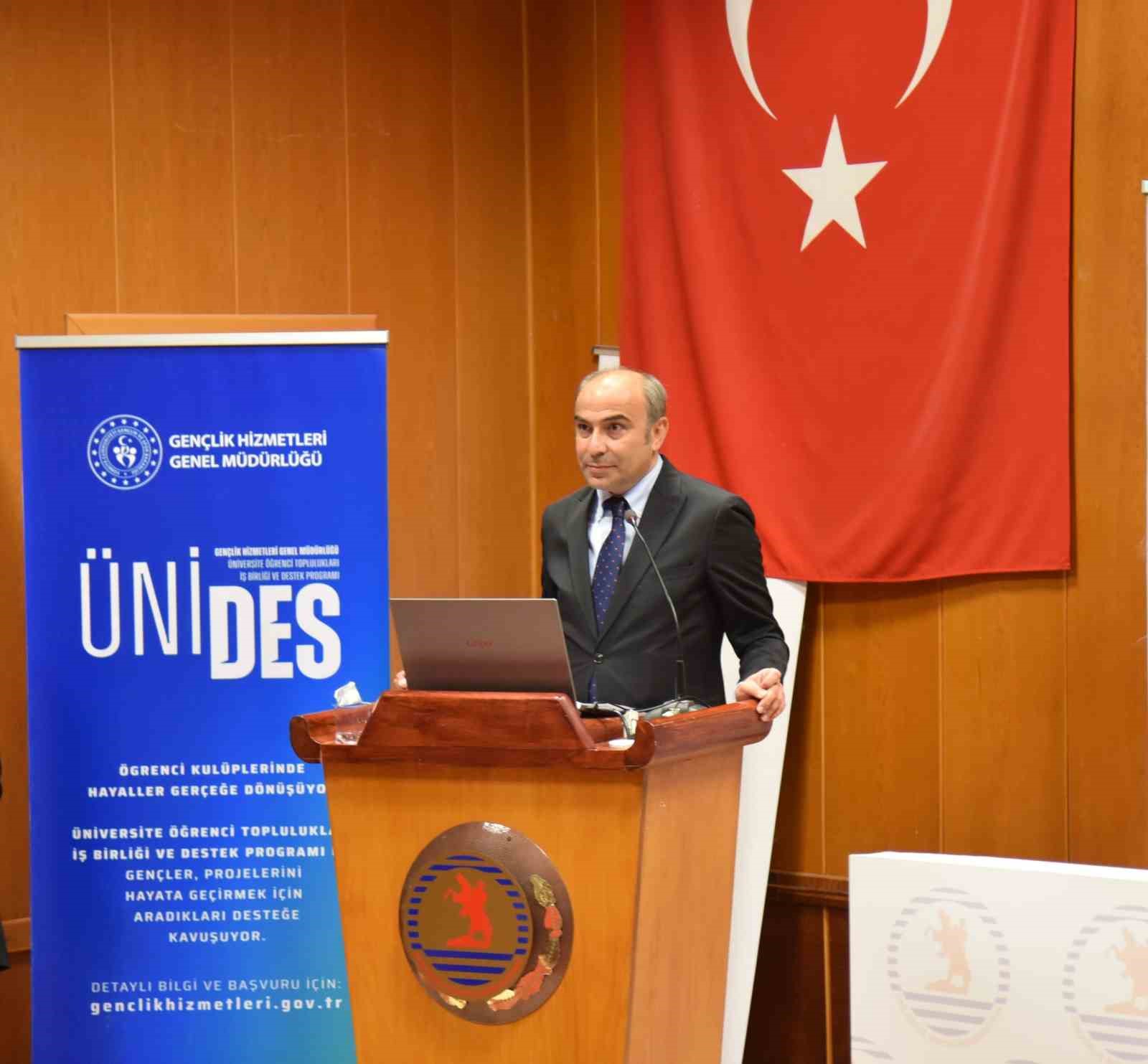 samsunda-bilisim-caginda-dezenformasyon-konferansi