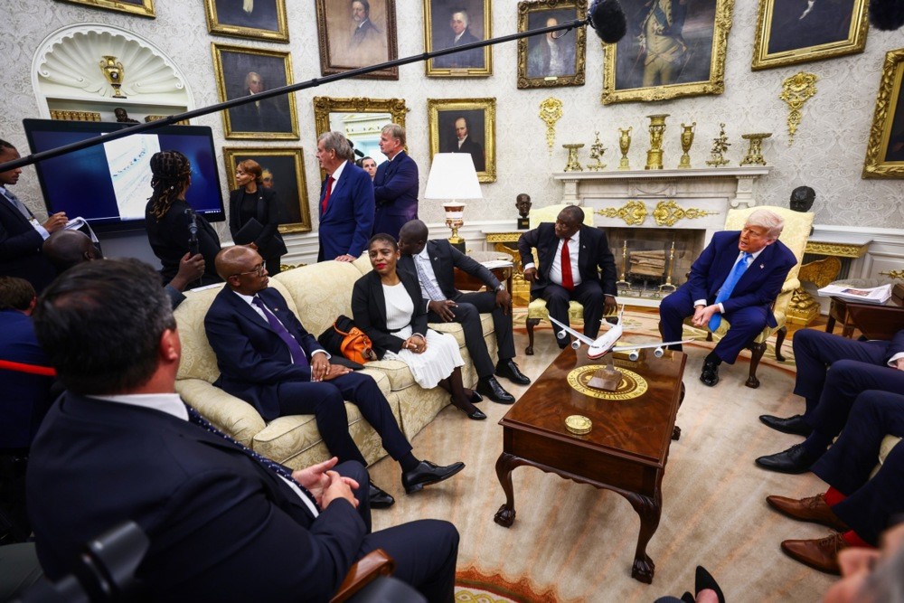 trump-guney-afrika-devlet-baskani-ramaphosa-ile-gorustu