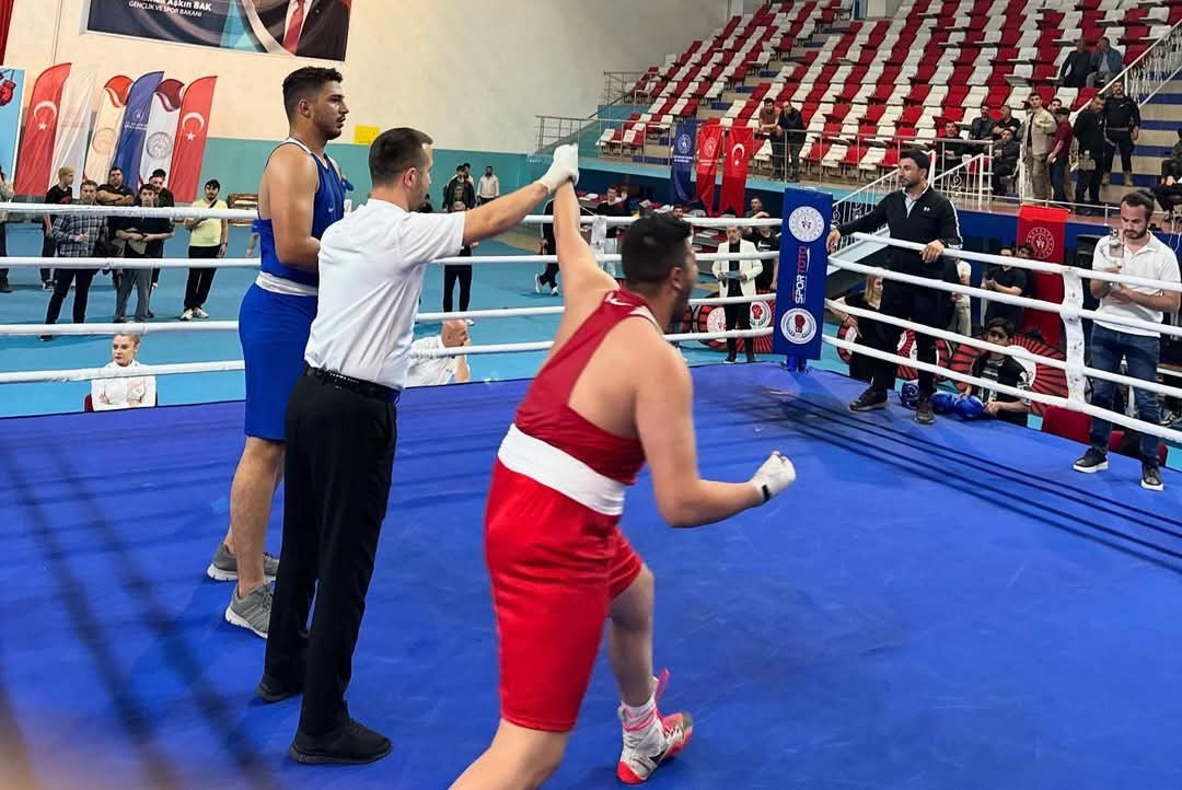 turkiye-boks-sampiyonasinda-buyuk-basari