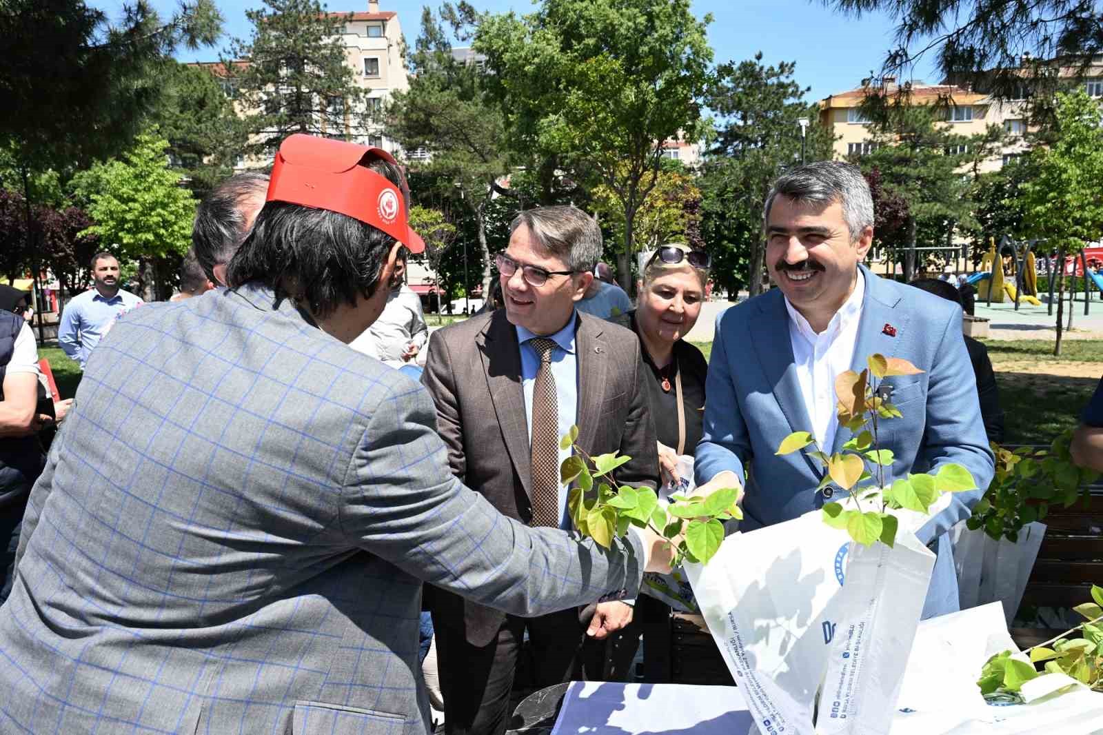 yildirim-aile-icin-yurudu