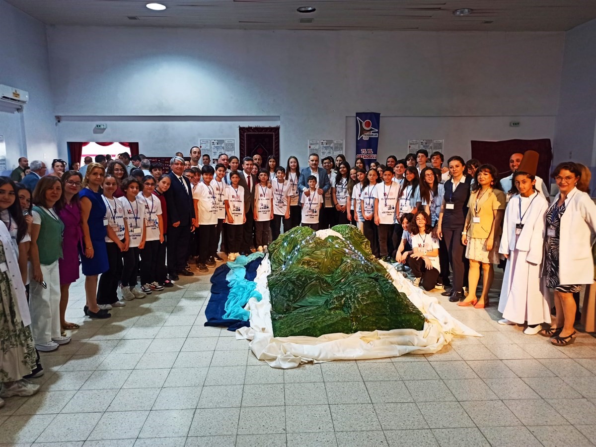 75-yil-ortaokulunda-bilim-ruzgari