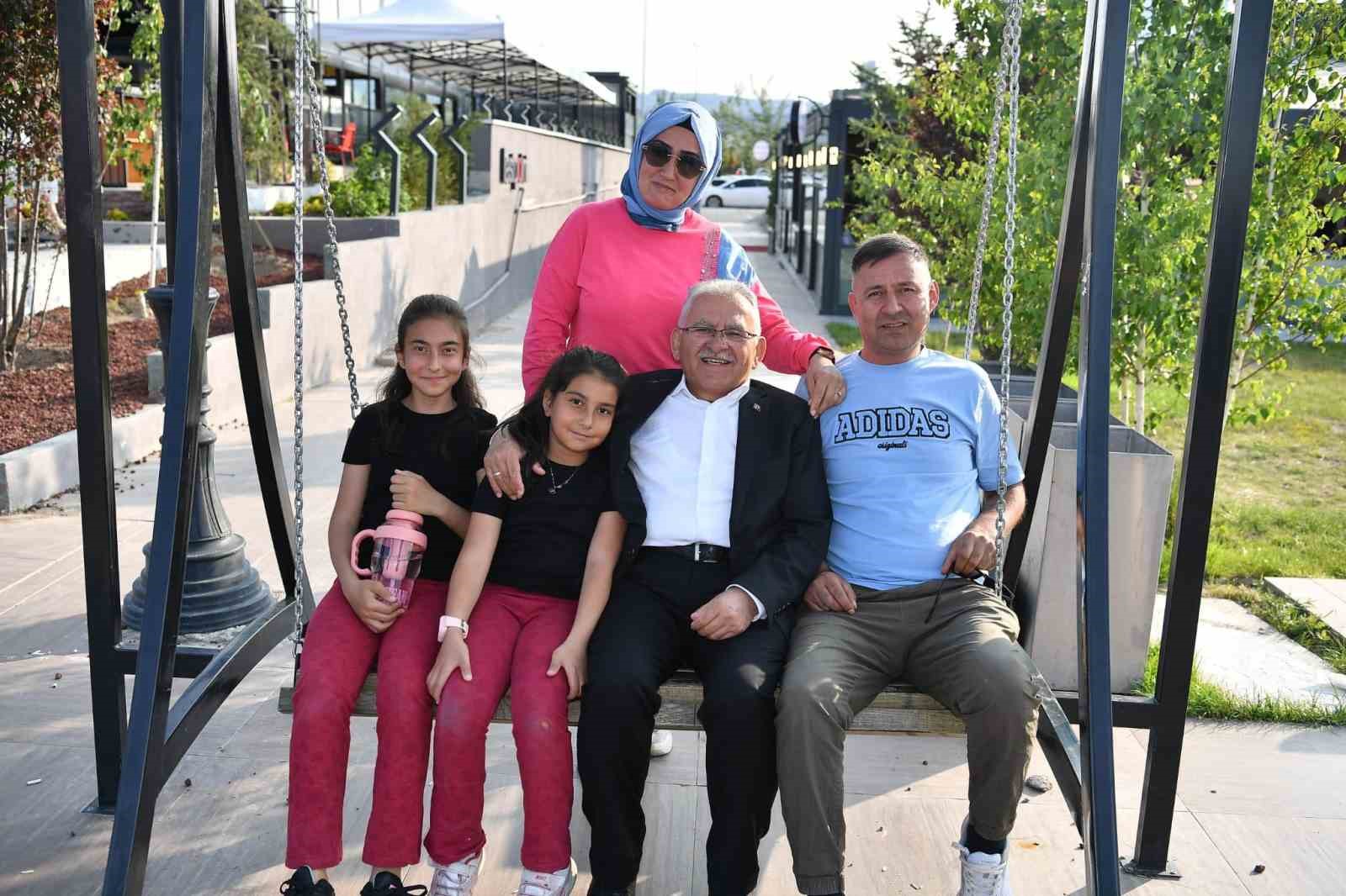 baskan-buyukkilic-mutfak-sanatlari-merkezinde-vatandaslarla-bulustu