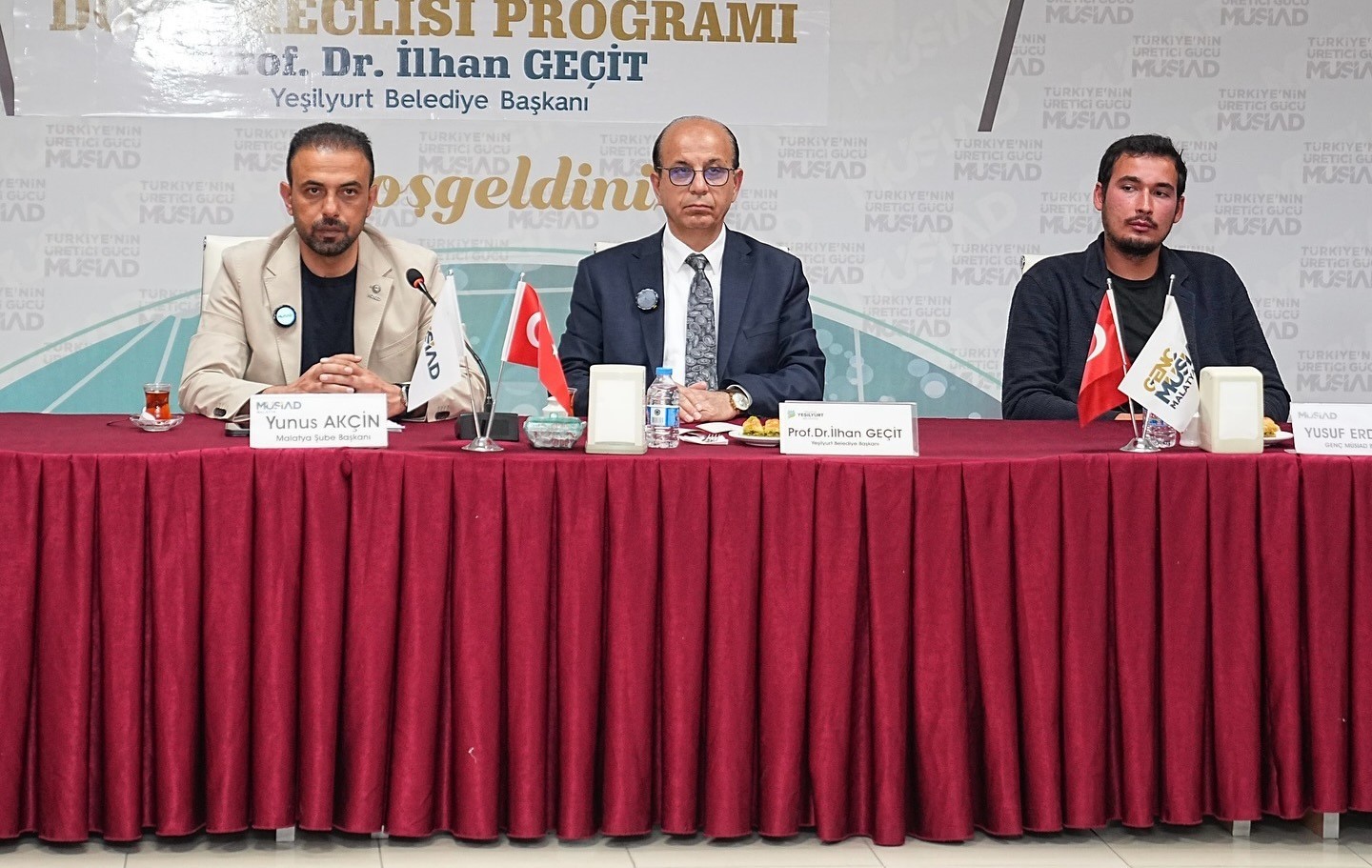 baskan-gecit-musiadin-dost-meclisi-programina-katildi