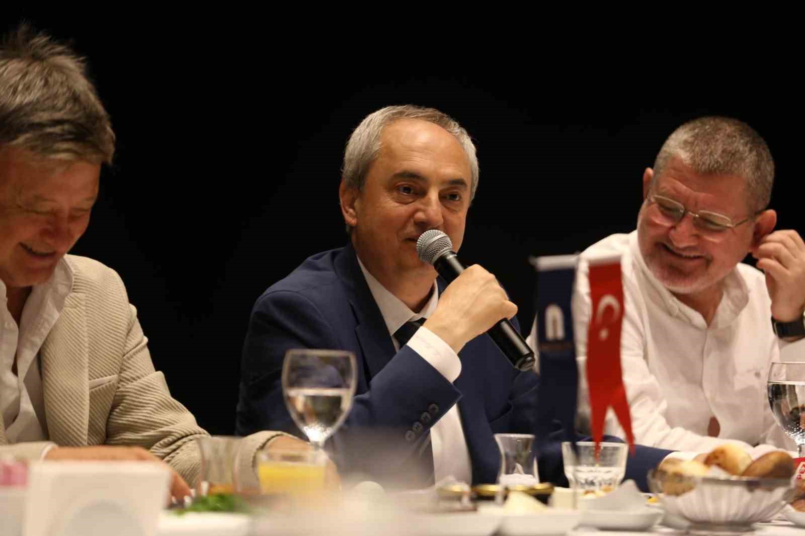 baskan-kocagozden-sosyal-belediyecilik-vurgusu
