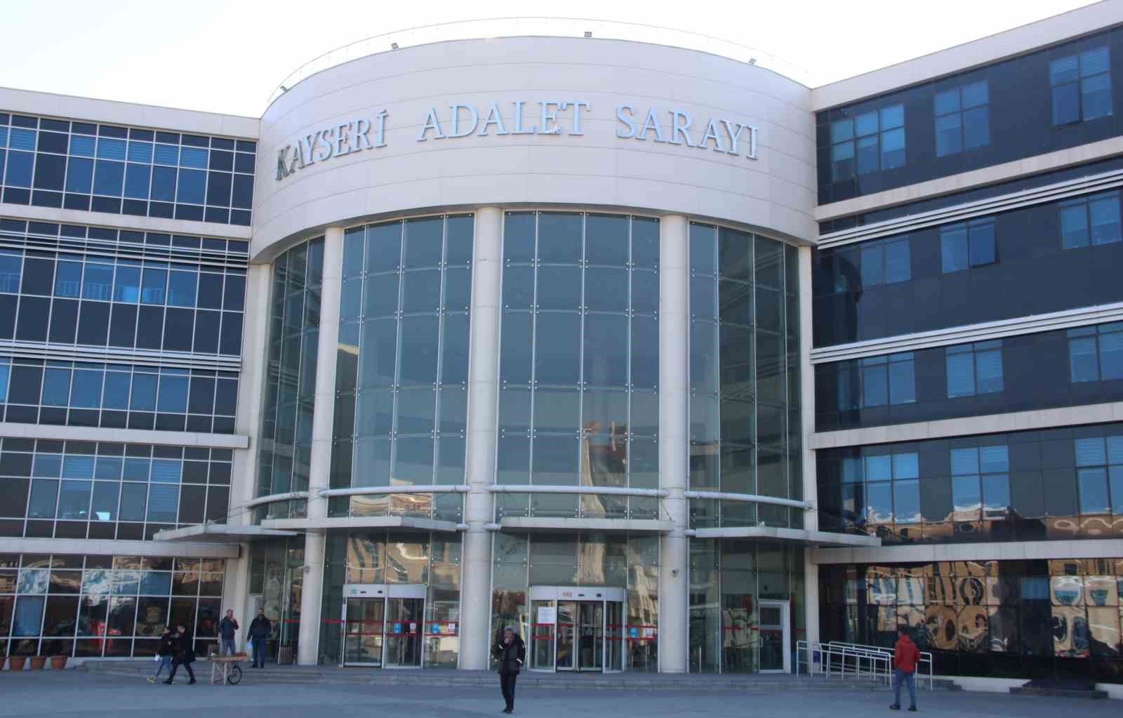 cezasi-kesinlesince-avukatindan-sikayetci-oldu