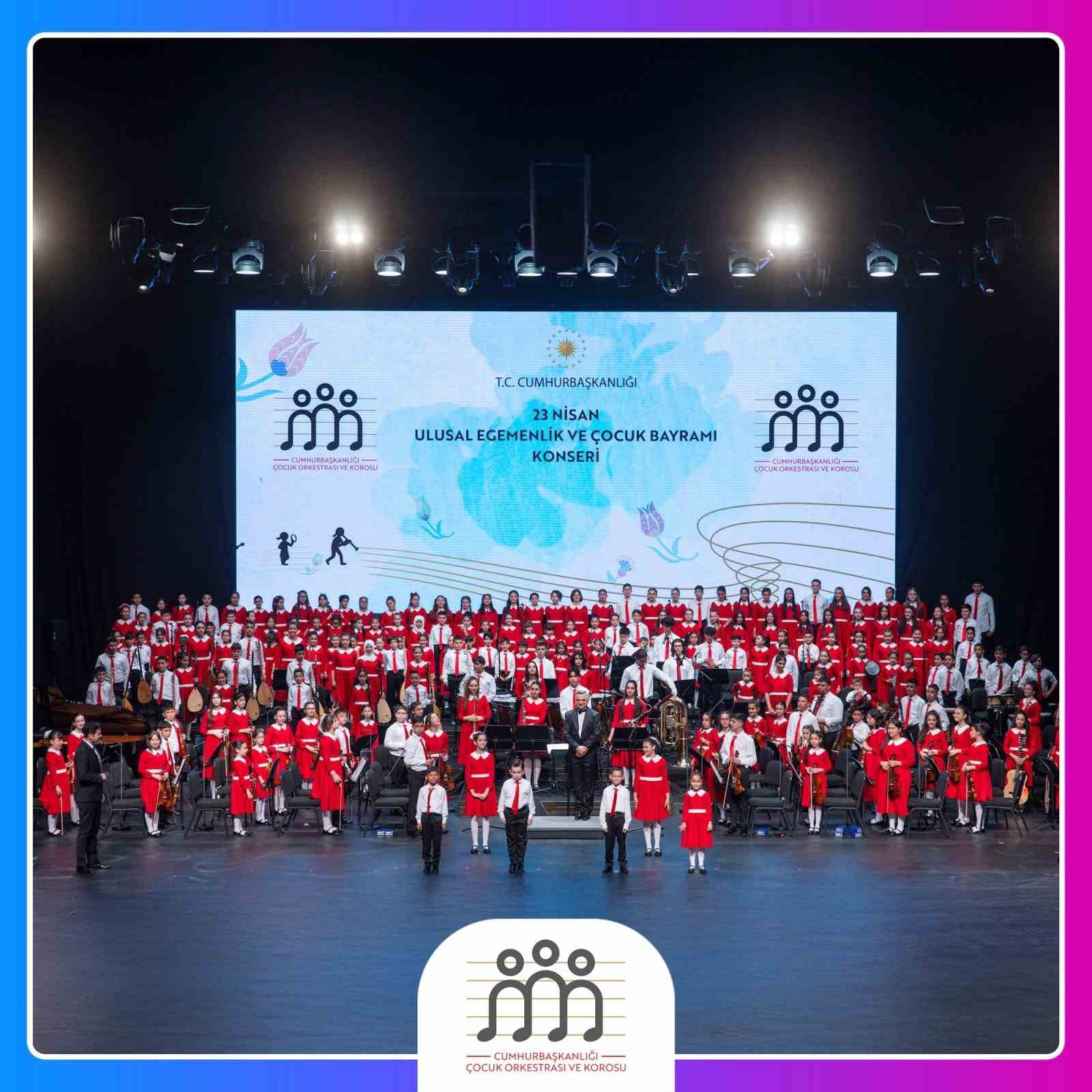 cumhurbaskanligi-cocuk-orkestrasi-ve-korosunun-23-nisan-coskusu-muudda-muzikseverlerle-bulustu