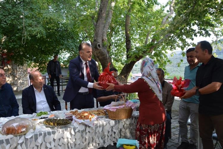 edremitte-kaymakam-odabasindan-arici-ziyareti