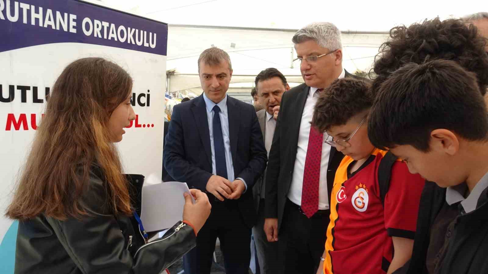 samsundan-avrupaya-acilan-tum-etwinning-projeleri-bu-sergide