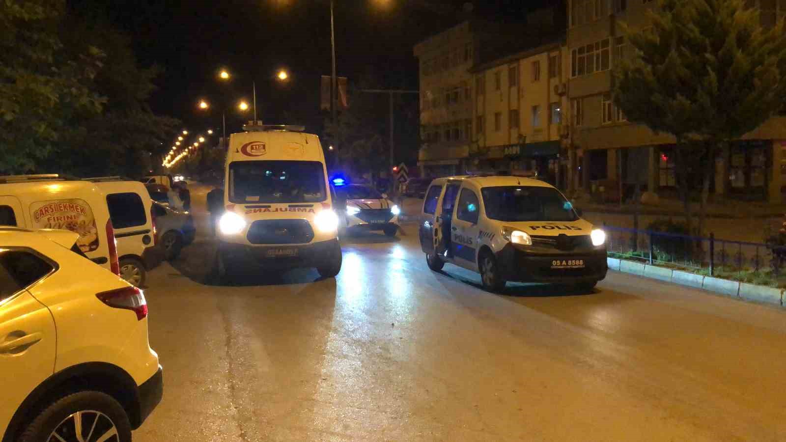 tasovada-yasli-adama-carpan-motosikletli-olay-yerinden-kacti