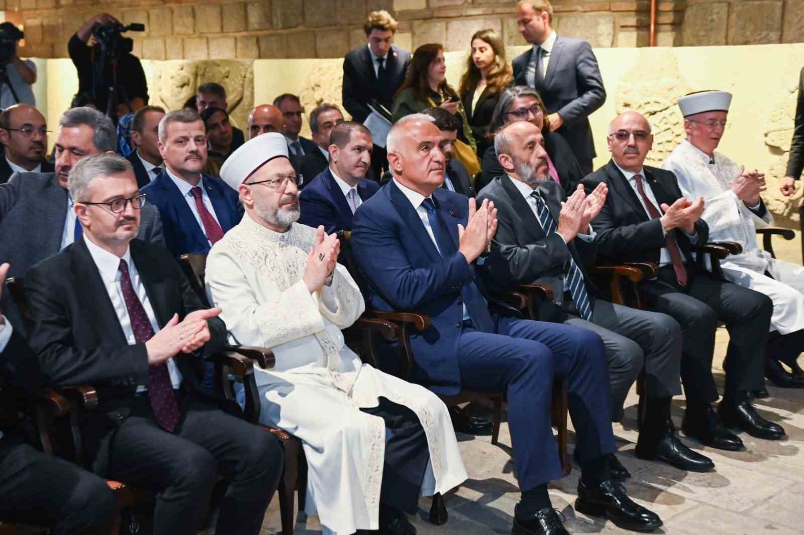 turkiyede-bir-ilk-islamofobi-ile-mucadele-merkezi-ve-enstitusu-acildi