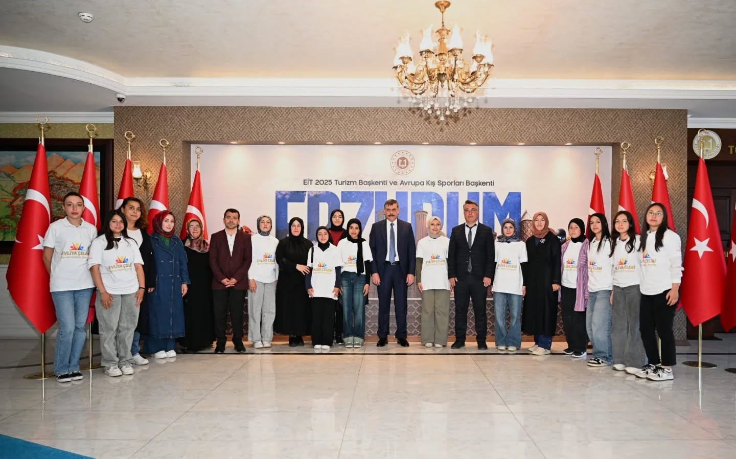 vali-ciftciye-mugladan-misafir-geldiler