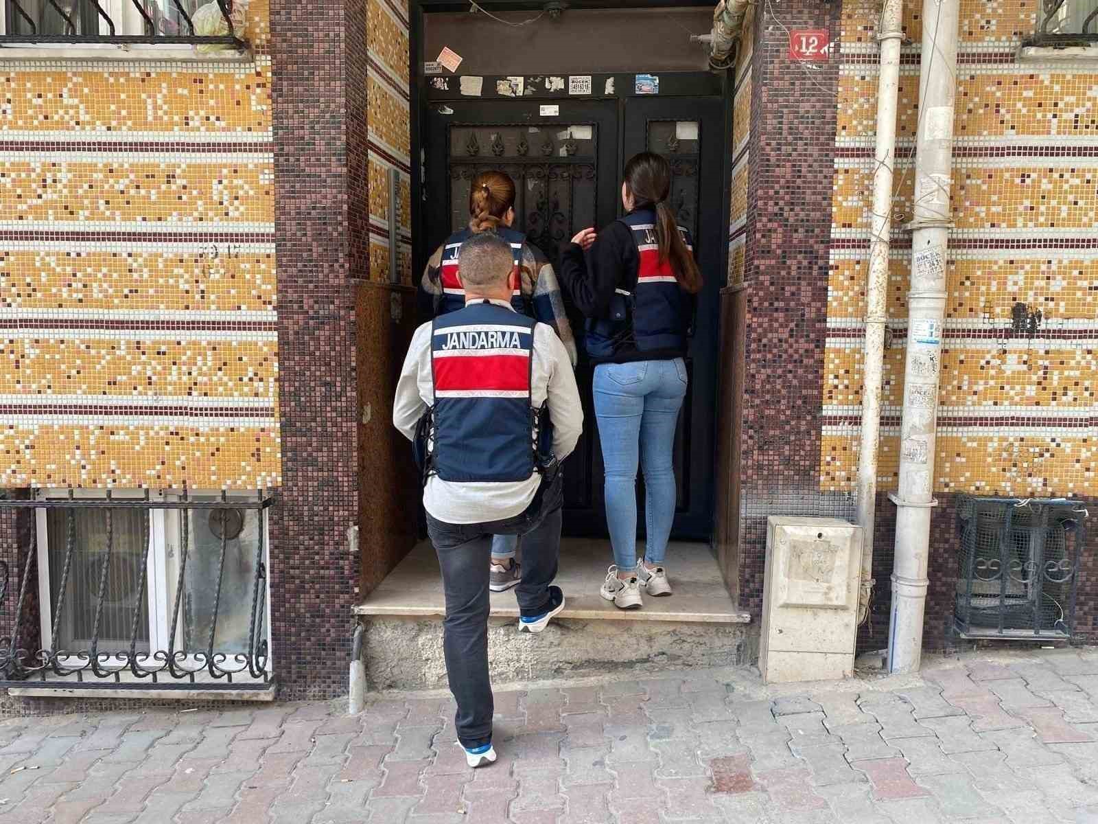 artvin-merkezli-5-ilde-dolandiricilik-operasyonu-25-tutuklama