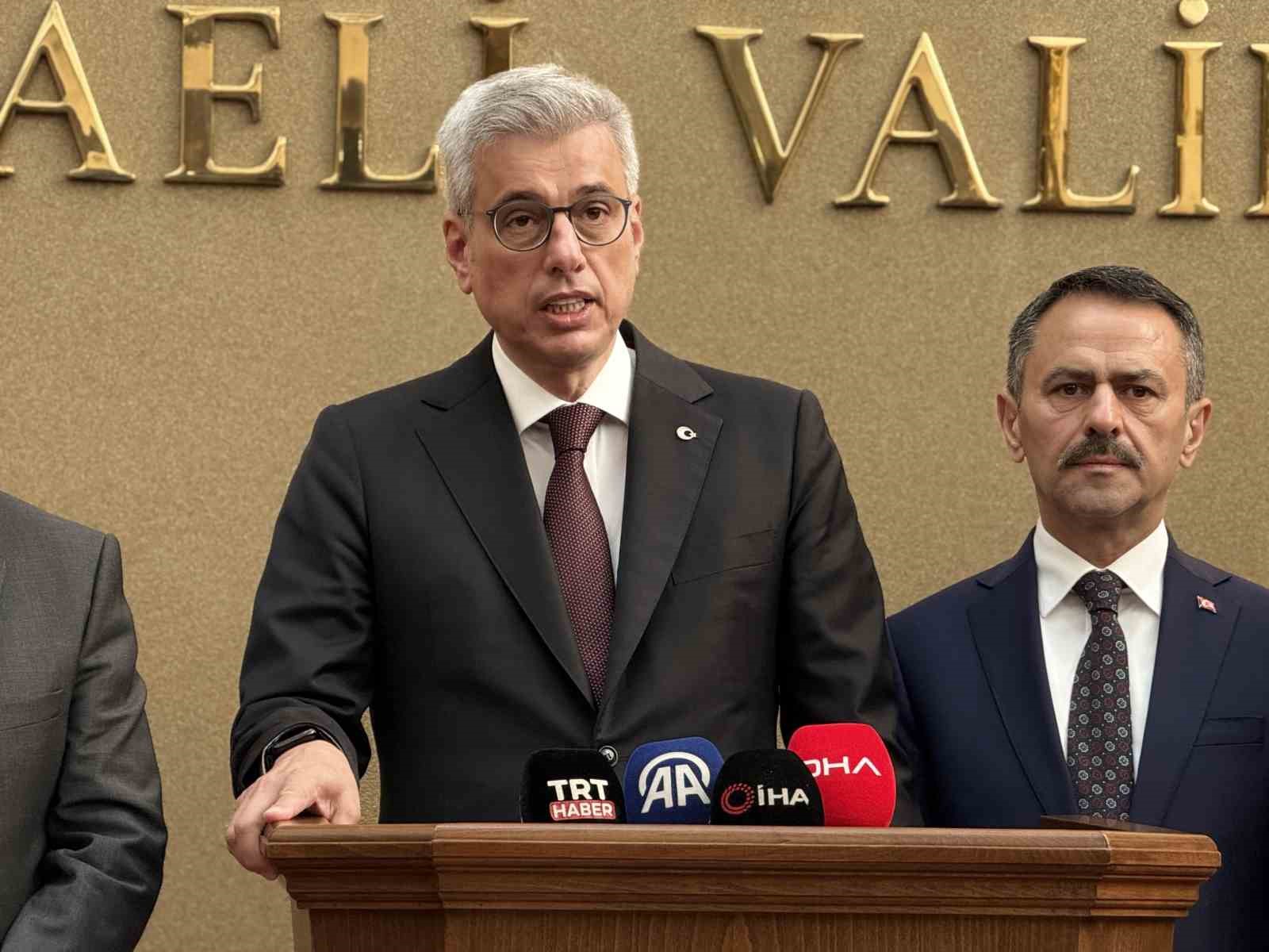 bakan-memisoglu-uyardi-toplumun-yuzde-50si-kilolu-3te-1i-sigara-kullaniyor