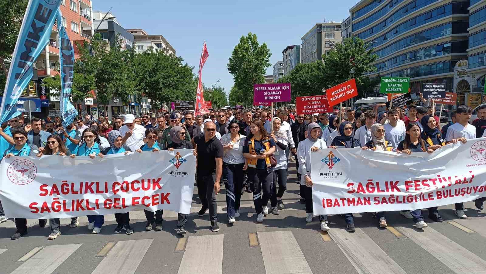batmanda-saglik-festivali-kapsaminda-yuruyus-duzenlendi