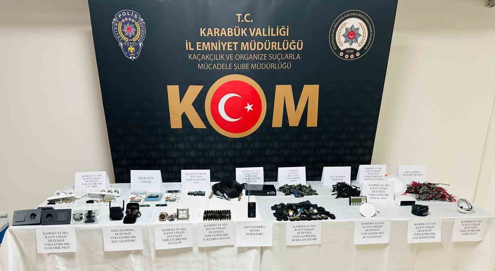 casus-kamera-ile-karabukten-turkiyeyi-izleyip-55-bin-goruntu-toplamis
