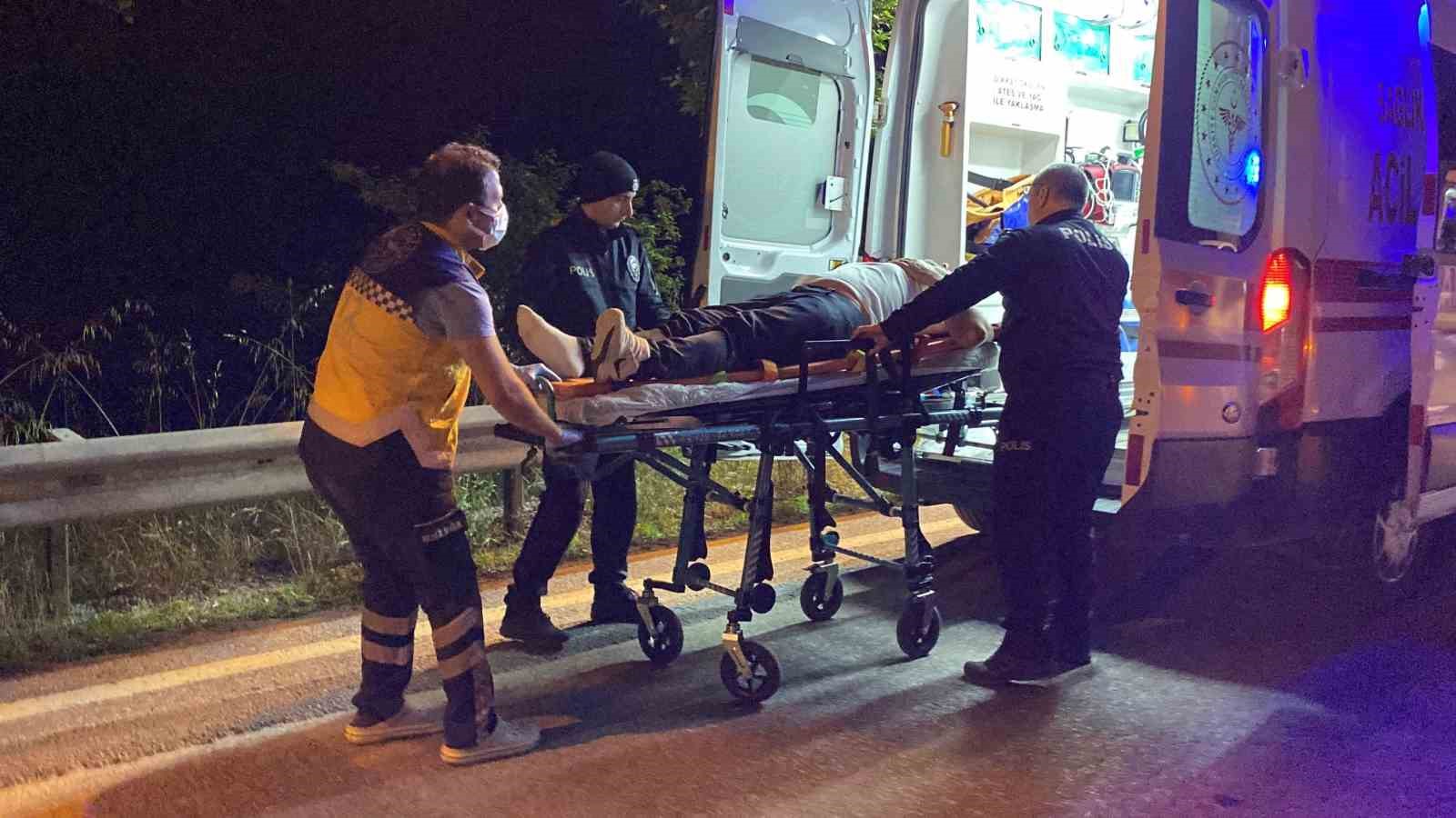 d-100de-gece-yarisi-zincirleme-kaza-4-yarali