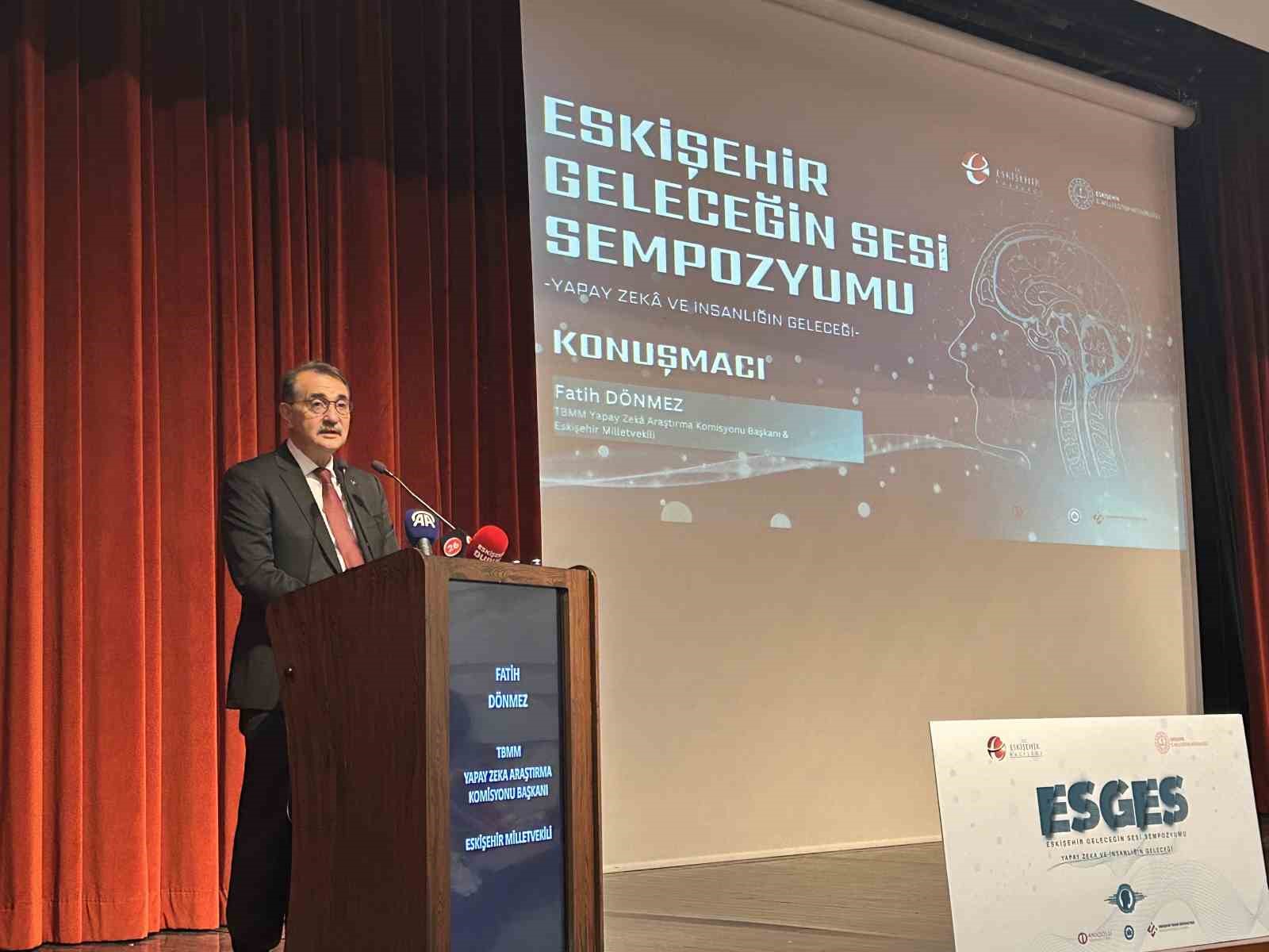 eskisehir-gelecegin-sesi-sempozyumunda-yapay-zeka-teknolojisi-degerlendirildi