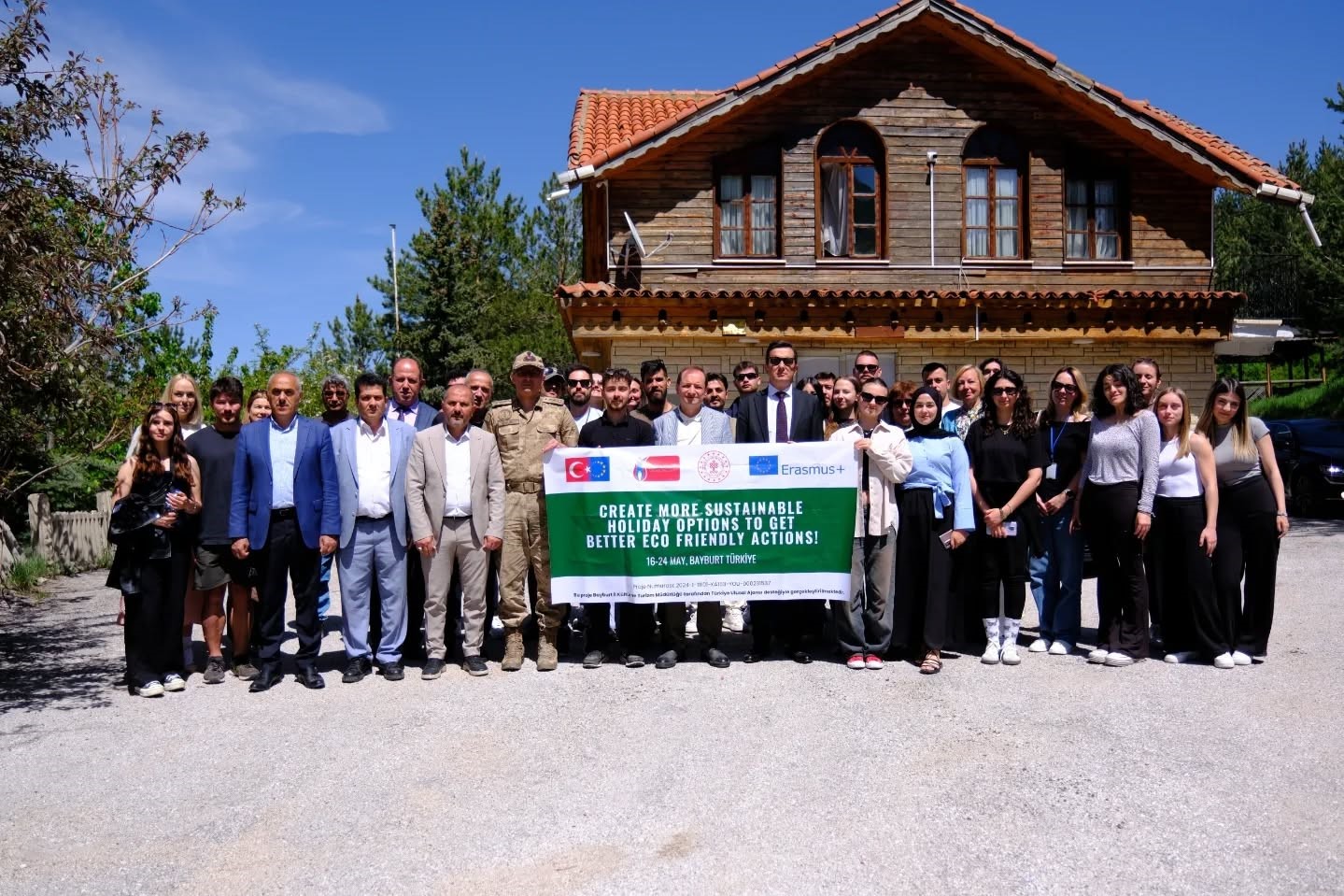 genclik-calisanlari-bayburtta-eko-turizmi-konusuyor