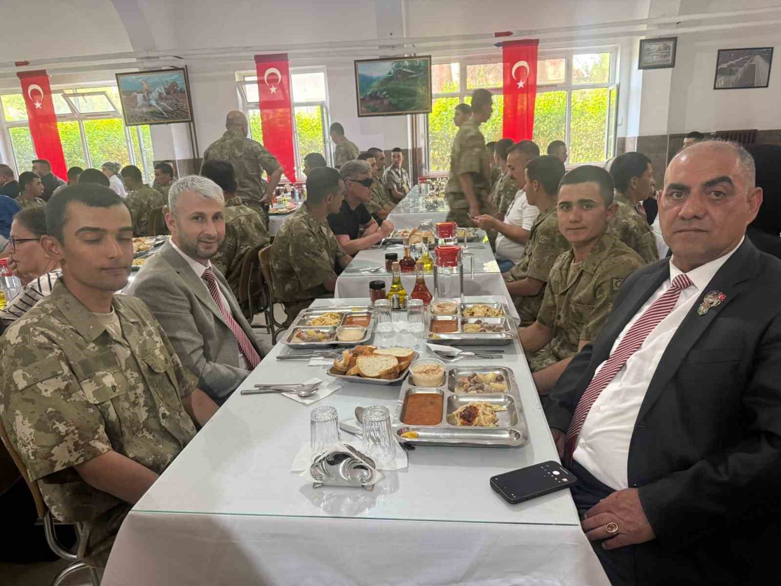 kahramanlik-ve-vefa-ayni-sofrada-birlesti